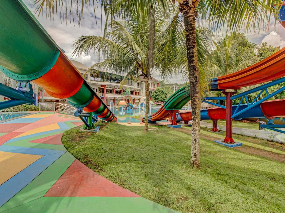 Oyo 89997 Hotel Bumi Kedaton Waterpark Bandar Lampung Luaran gambar