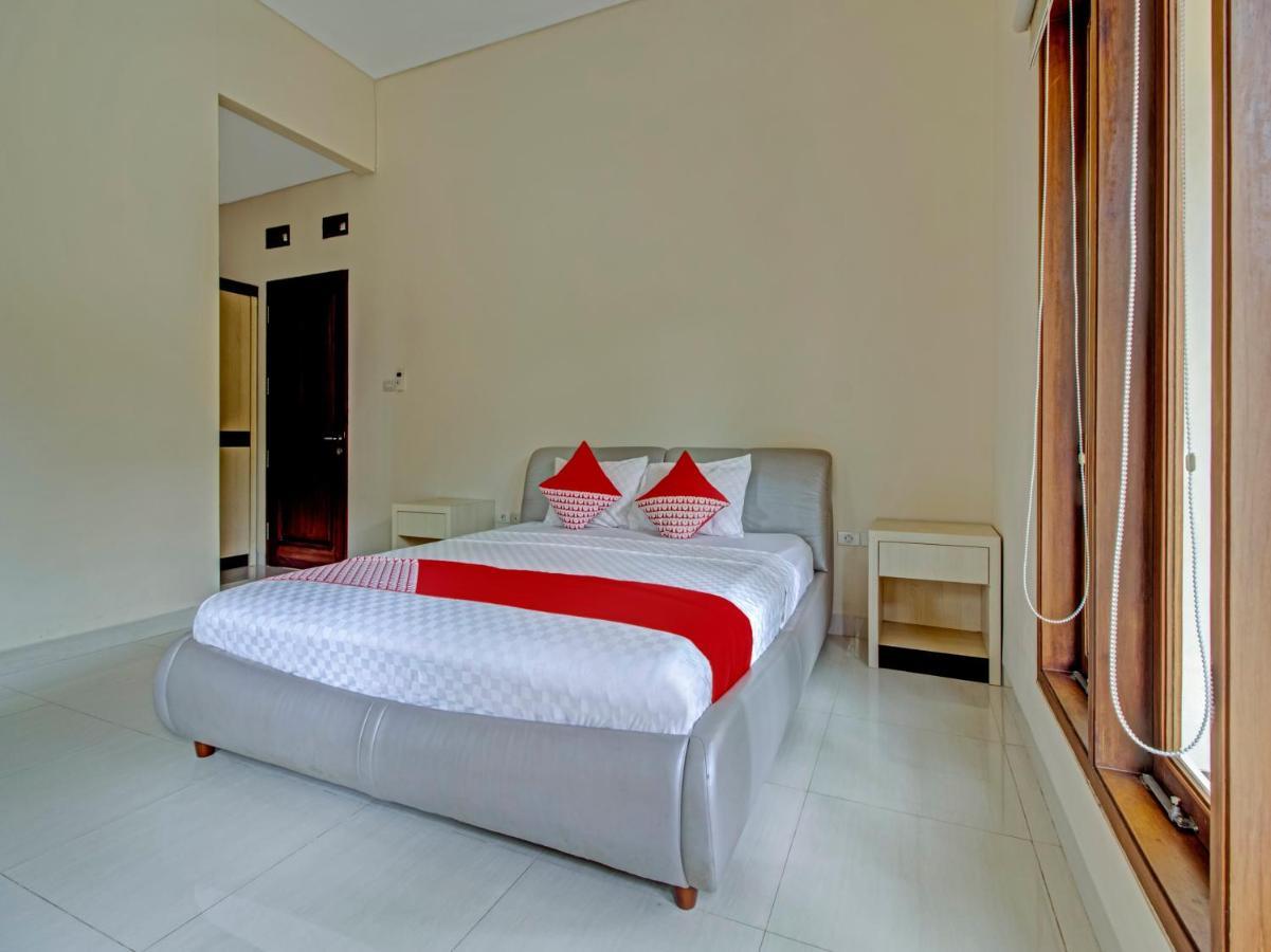 Oyo 89997 Hotel Bumi Kedaton Waterpark Bandar Lampung Luaran gambar